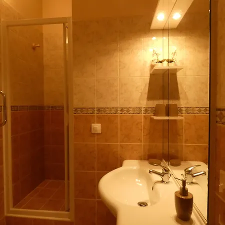 Le Tertre לינה וארוחת בוקר La Feuillie (Manche)